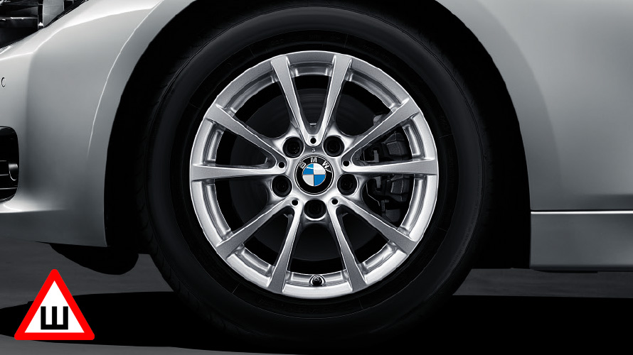 Комплект колес с зимними шипованными шинами BMW V-Spoke 390. Зимние колеса, шипованные шины BMW V-Spoke 390.